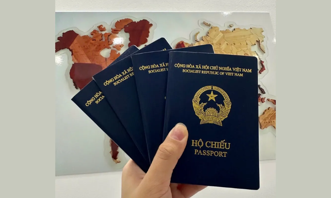 Gia hạn hộ chiếu sắp hết hạn.
